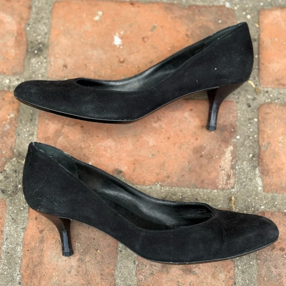 Salvatore Ferragamo Black Suede Pumps - size 7.5